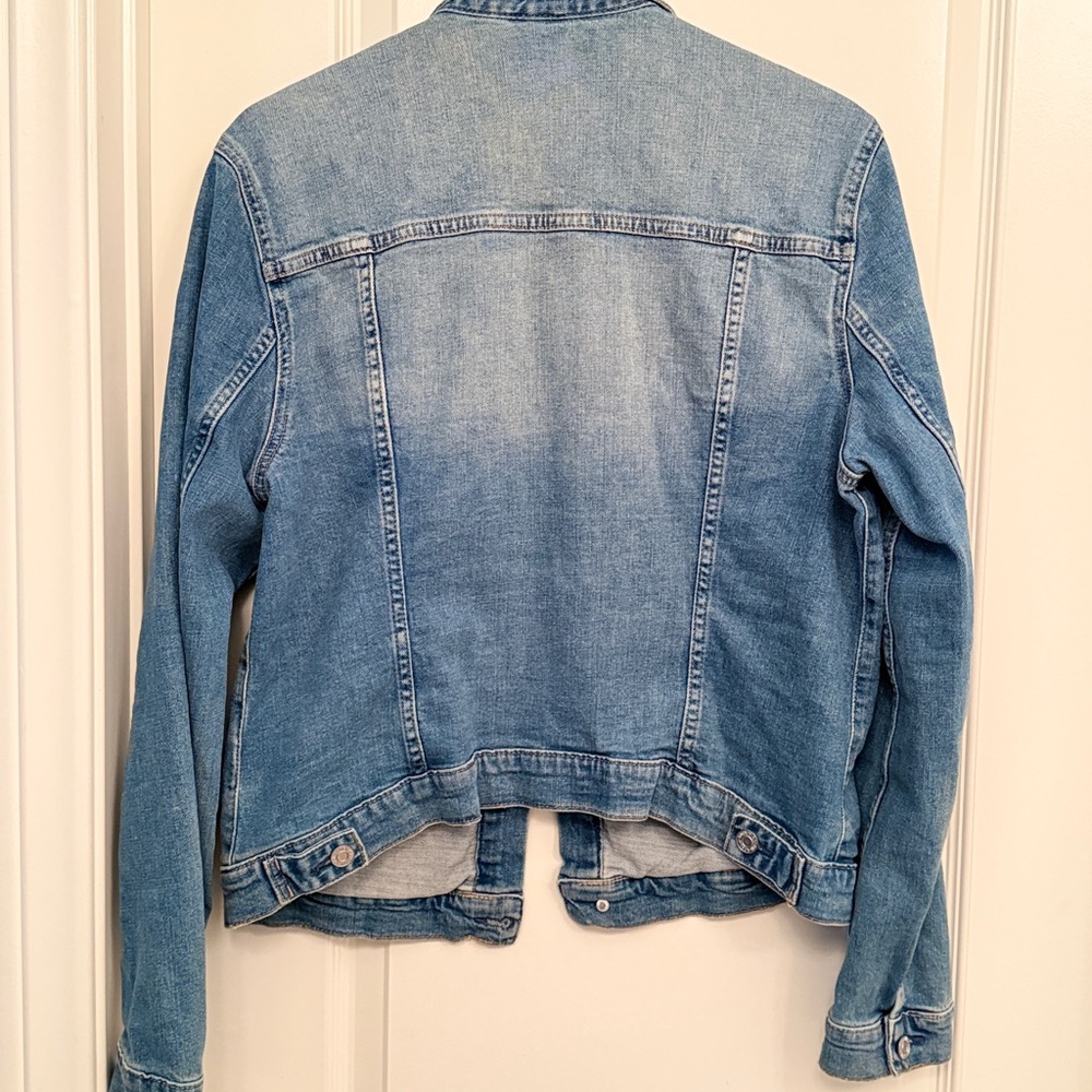 Classic Blue Denim Jean Jacket - Picture 2 of 4